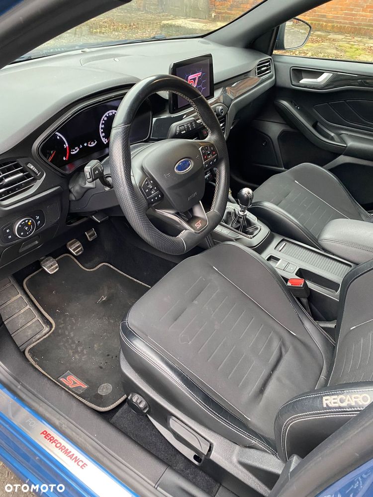 Ford Focus 2.0 EcoBlue ST - 17