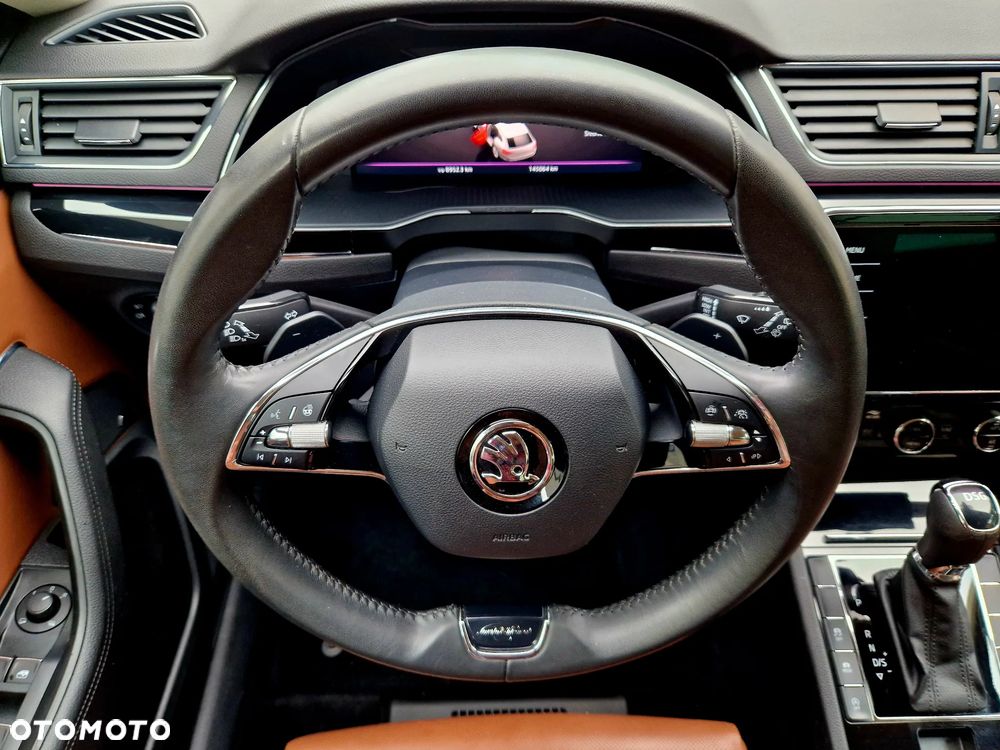 Skoda Superb 2.0 TSI L&K DSG - 17