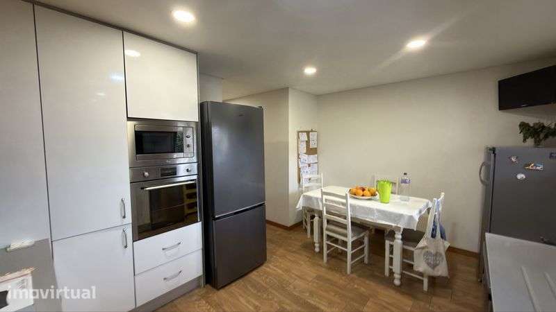 Moradia T3+1 com amplo espaço exterior – Santa Eulália, Vizela - Grande imagem: 4/12