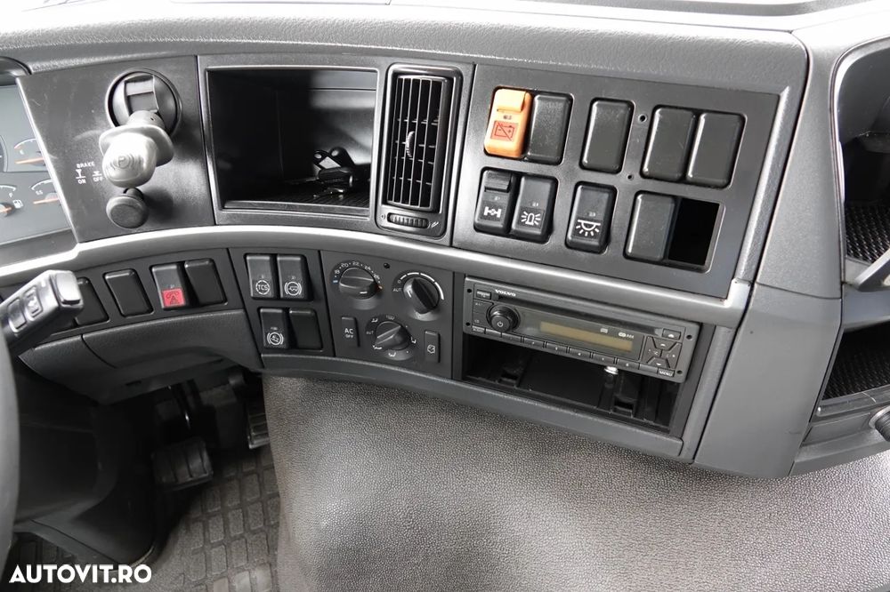 Volvo FM 380 / FULL ADR / LOW KILEAGE / IMPORTAT - 27