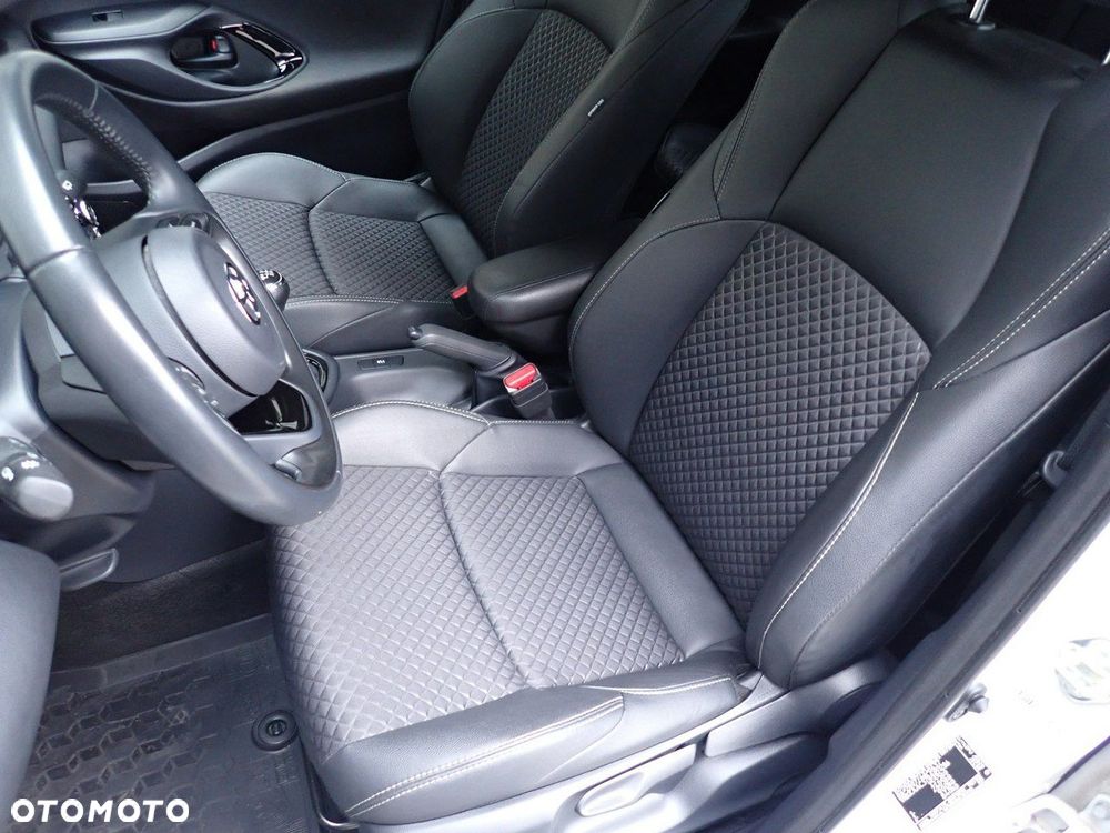 Toyota Yaris - 11