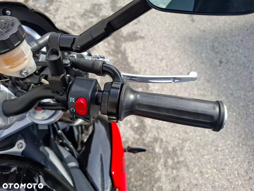 Triumph Street Triple - 34