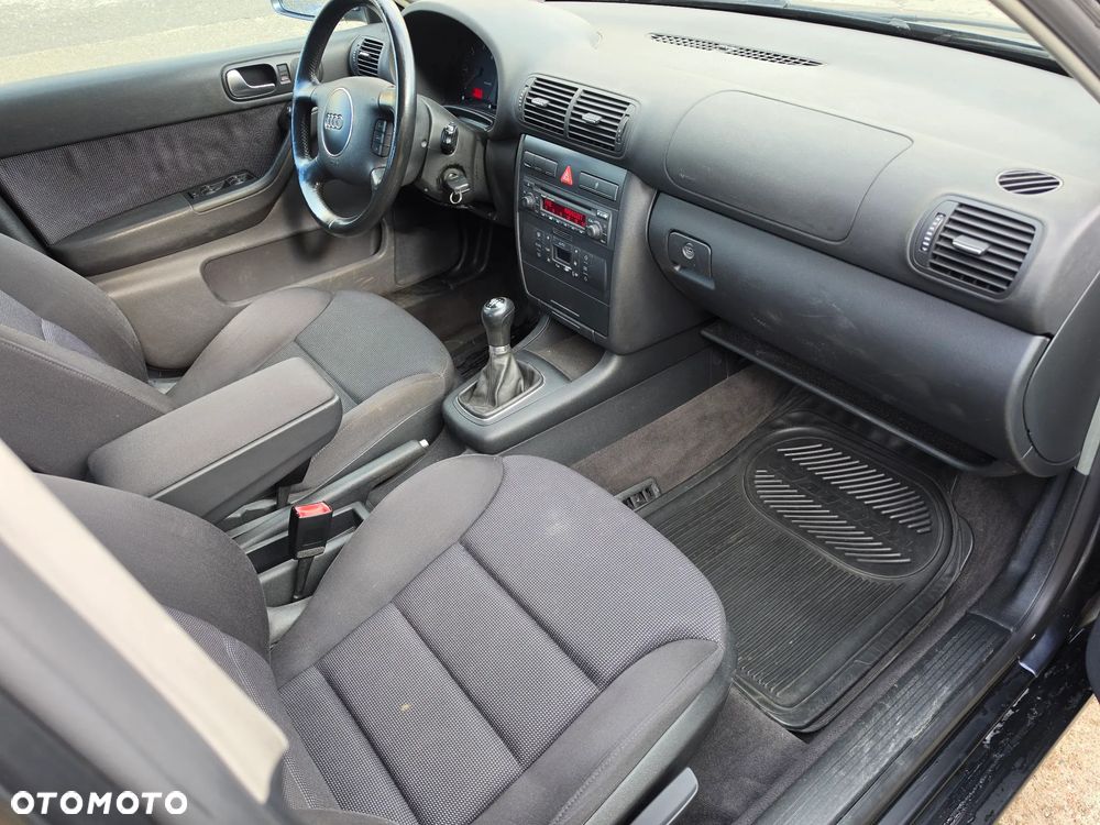 Audi A3 Sportback 1.9 TDI Ambition - 4