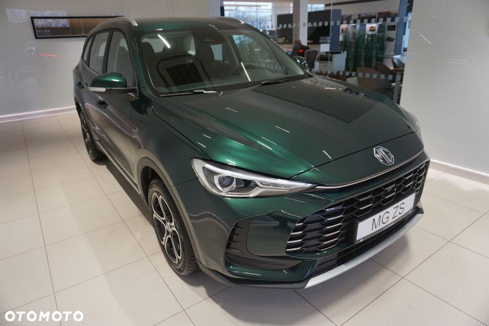 MG ZS Hybrid+ - 6