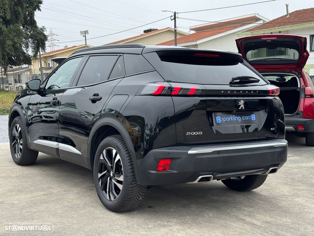 Peugeot 2008 PureTech 130 GT — fotografia 5