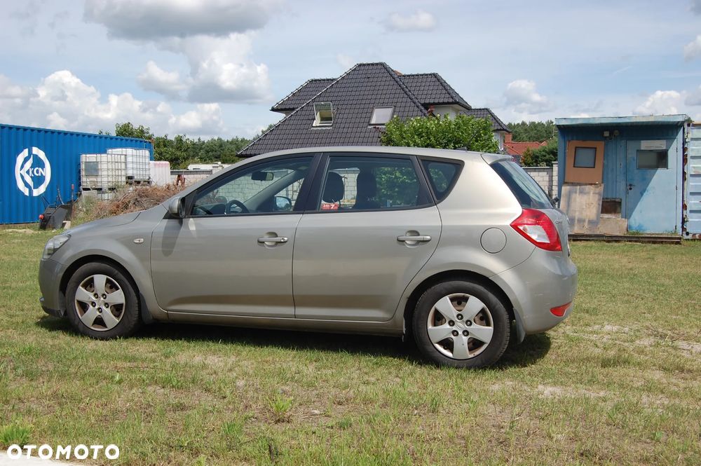 Kia Ceed 1.6 Crdi L Euro2012 - 2
