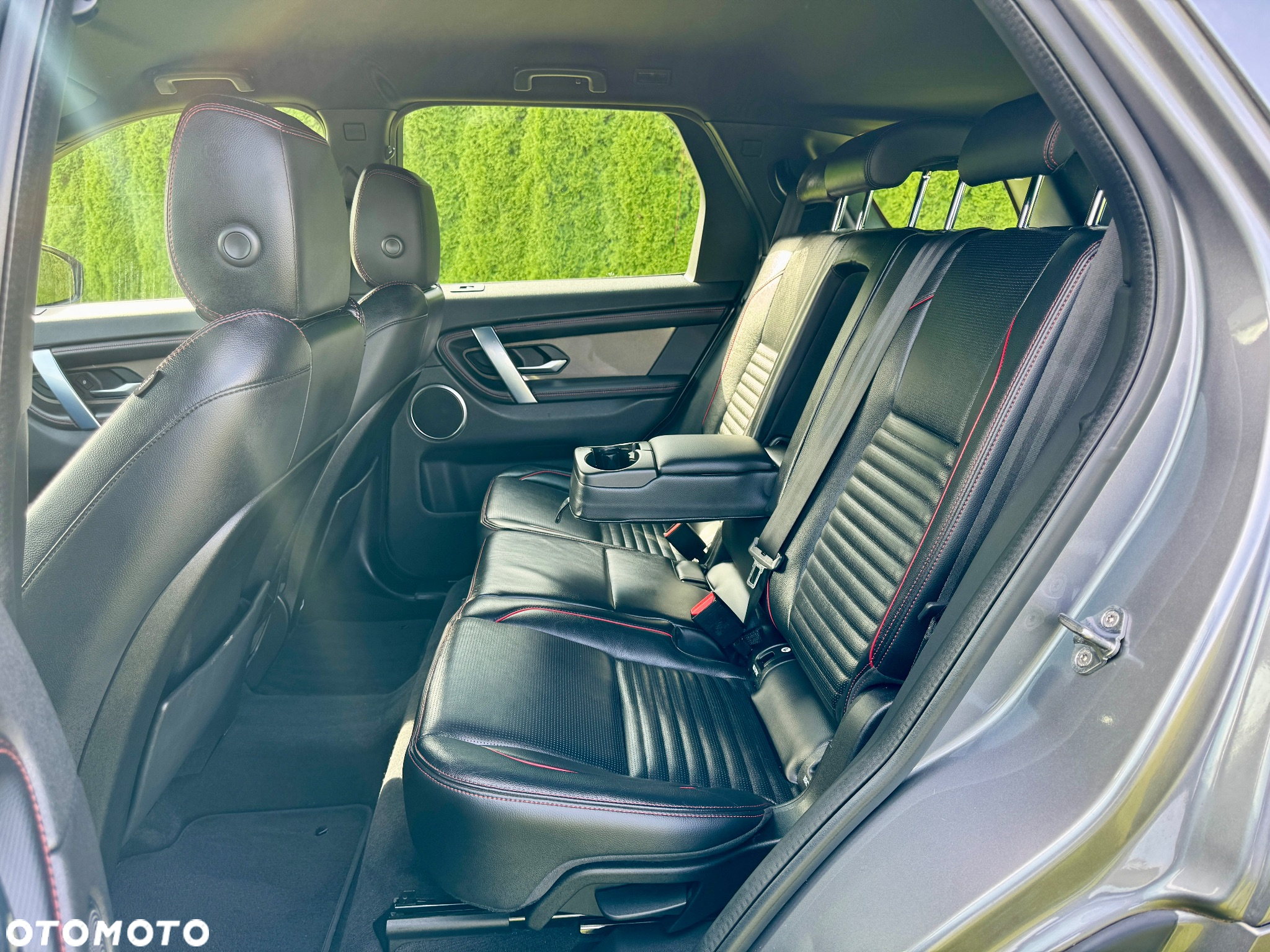 Land Rover Discovery Sport 2.0 D150 R-Dynamic S - 30