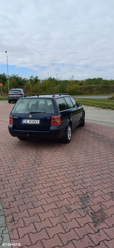 Volkswagen Passat 1.9 TDI Comfortline - 10