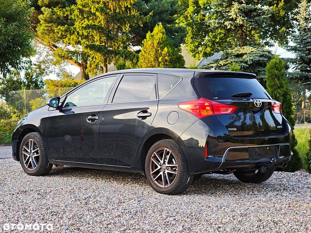 Toyota Auris 1.6 Sol - 8