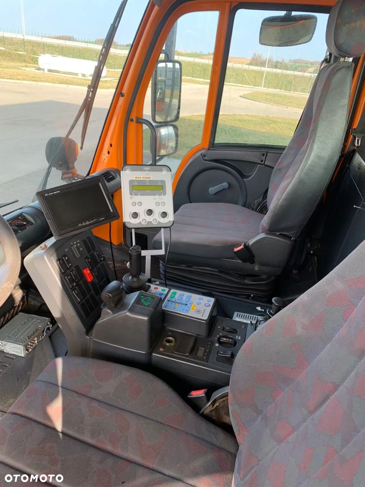 Unimog U 400 - 10
