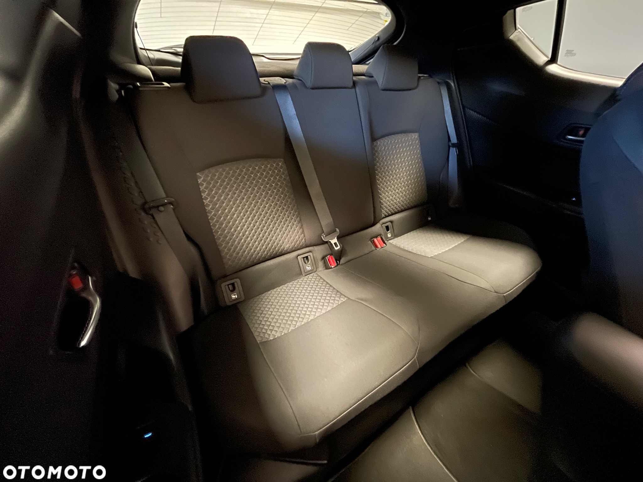 Toyota C-HR 1.8 Hybrid Style - 34