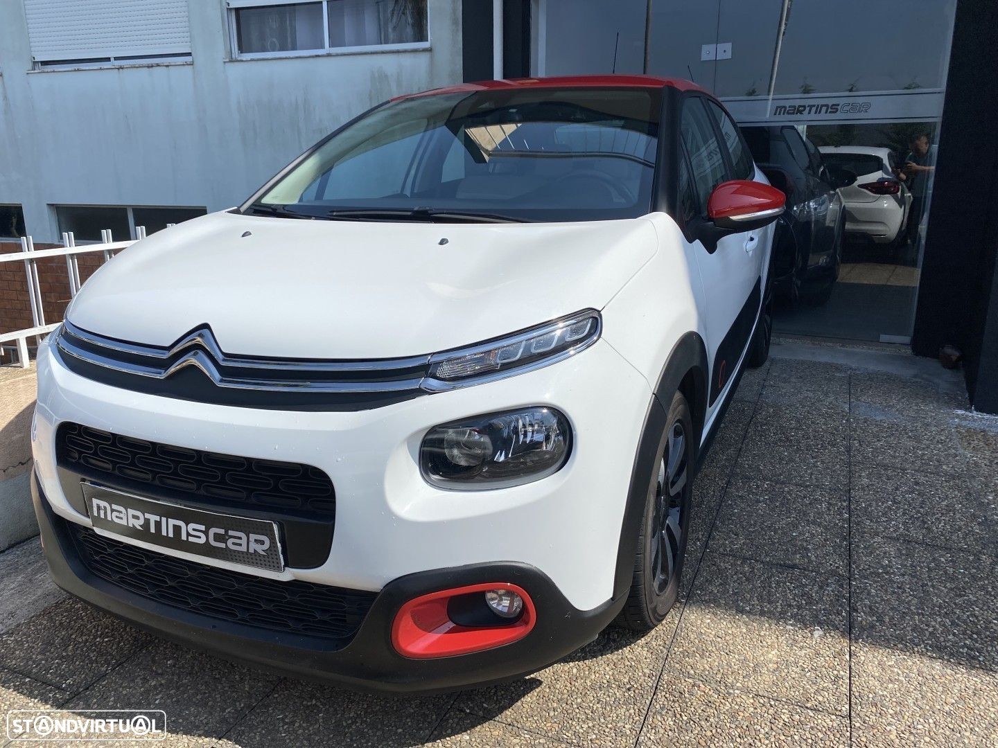 Citroën C3 1.6 BlueHDi Exclusive - 1