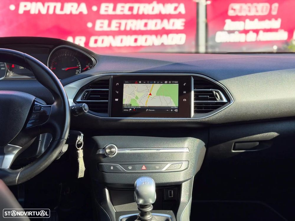 Peugeot 308 SW 1.5 BlueHDi Active J17 - 20