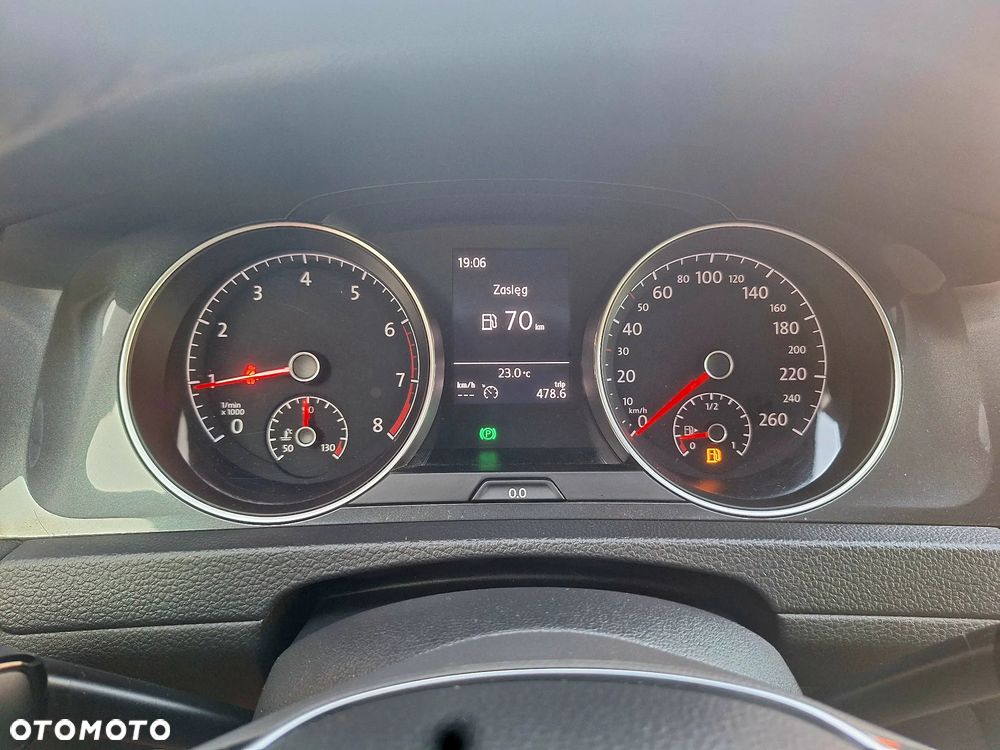 Volkswagen Golf - 29