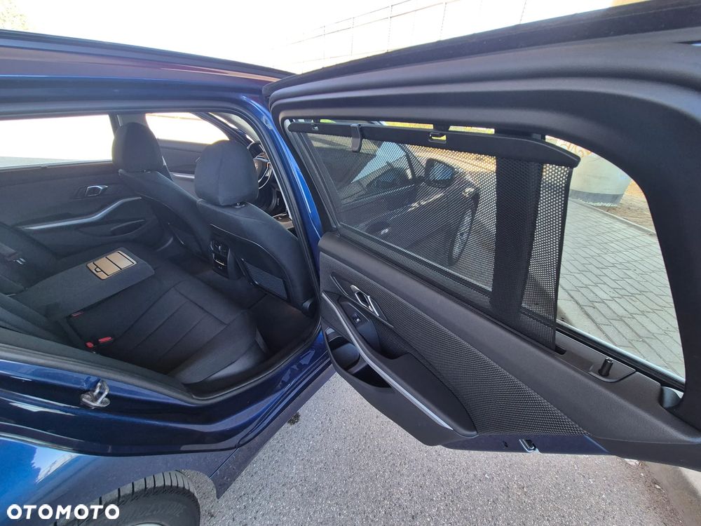 BMW Seria 3 320d MHEV Advantage - 25