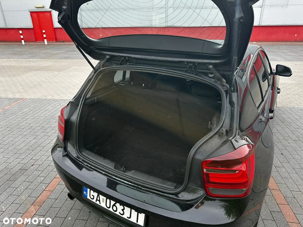 BMW Seria 1 116d EfficientDynamics Sport Line - 34