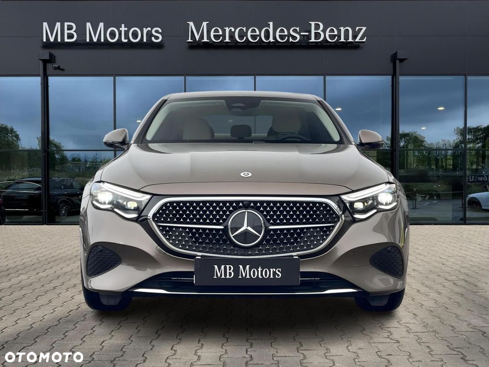 Mercedes-Benz Klasa E - 8