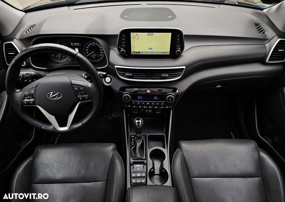 Hyundai Tucson - 2