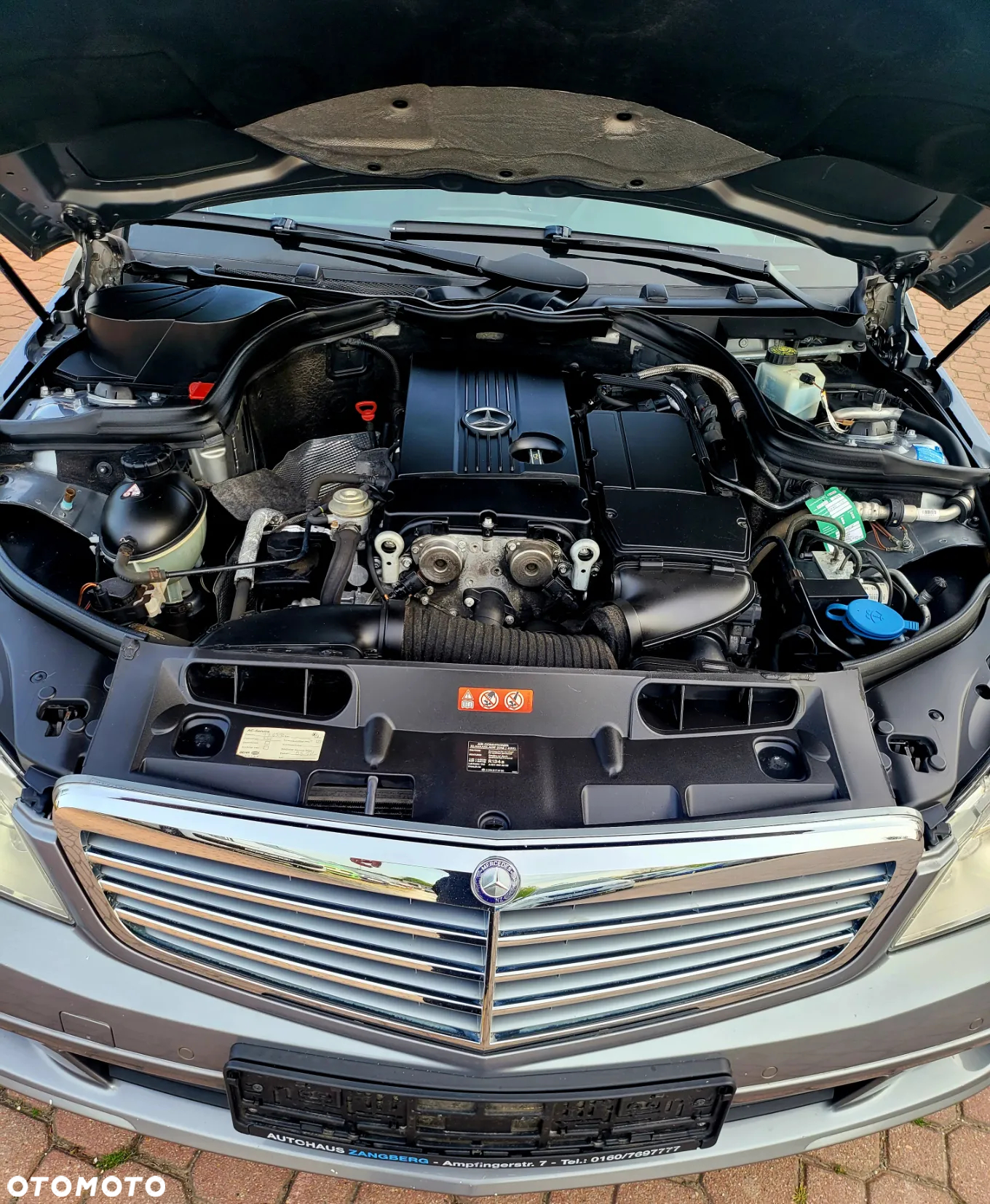 Mercedes-Benz Klasa C 200 CGI BlueEff Classic - 19