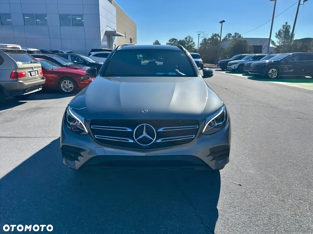Mercedes-Benz GLC 300 4Matic 9G-TRONIC AMG Line