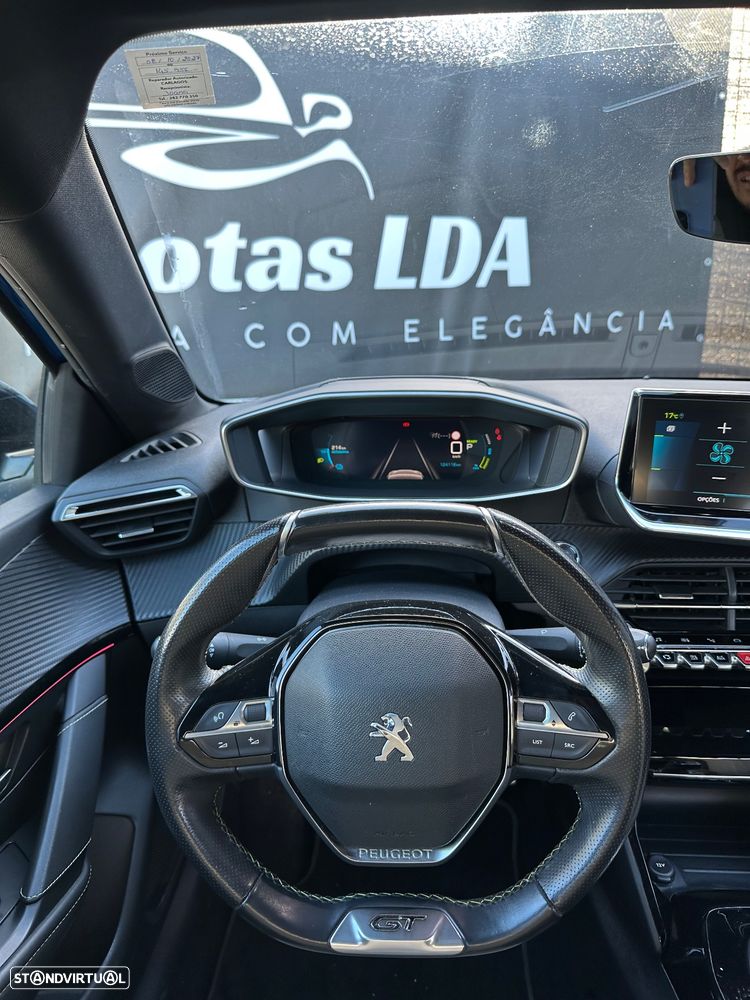 Peugeot e-208 GT+ - 13