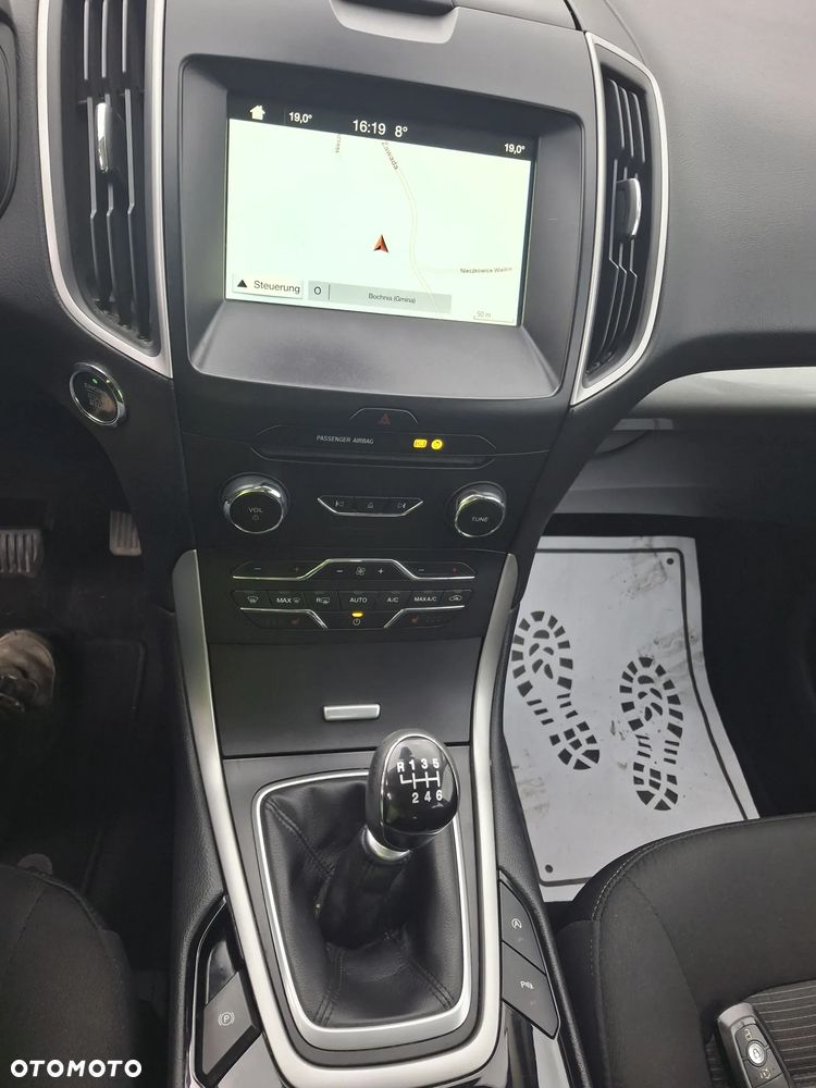 Ford Galaxy 2.0 TDCi 4WD Titanium - 19