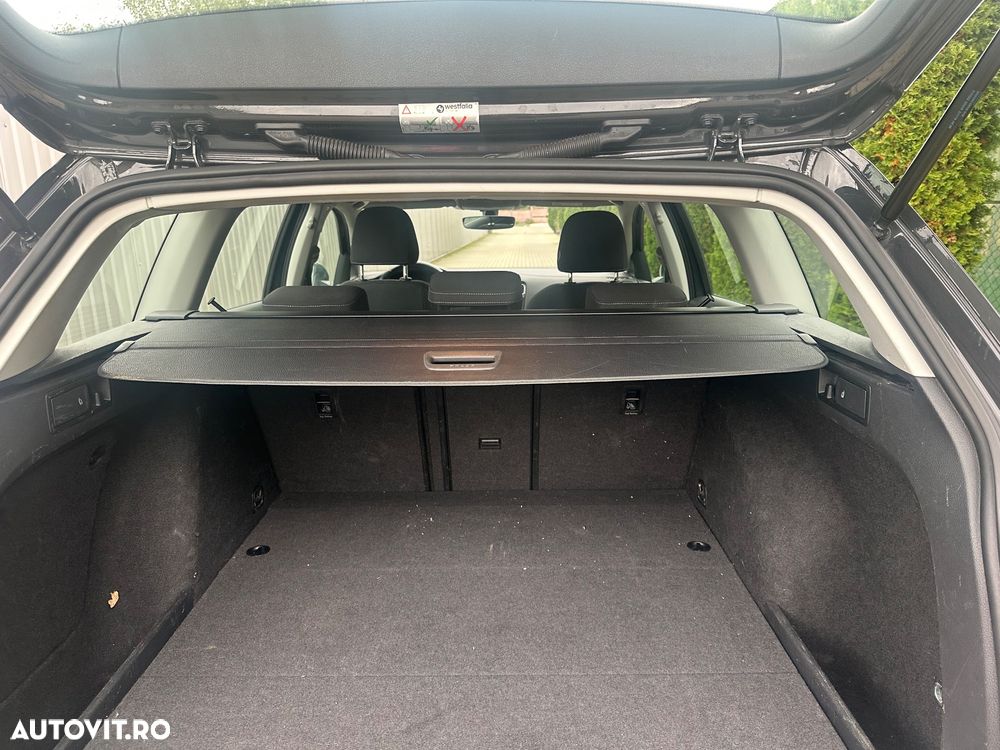 Volkswagen Golf - 10