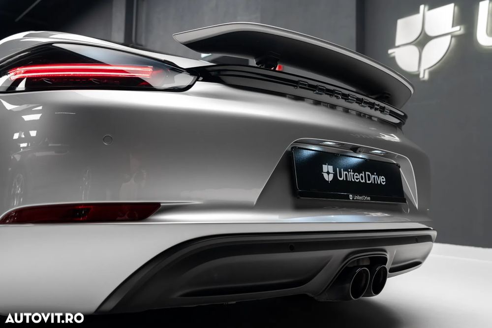 Porsche Cayman PDK - 10