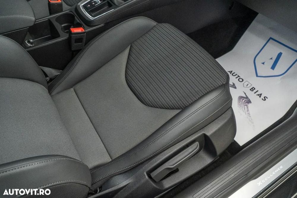 Seat Leon 2.0 TDI DPF Start&Stop DSG XCELLENCE - 40