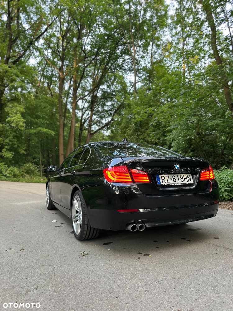 BMW Seria 5 525d - 5