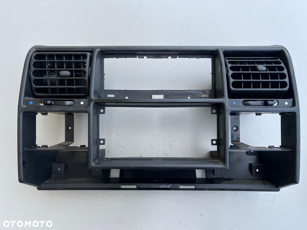 Konsola środkowa panel kokpitu Land Rover Discovery 2 II - 1