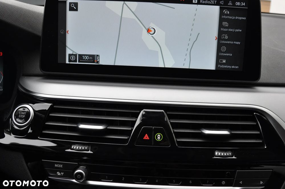 BMW Seria 5 520d xDrive Luxury Line sport - 31