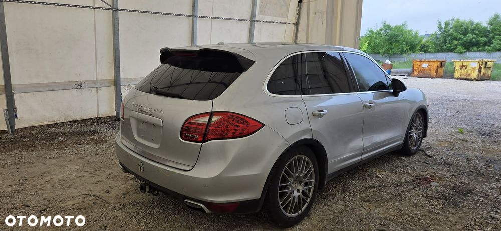 PORSCHE CAYENNE 7P szyba przednia czołowa - 6