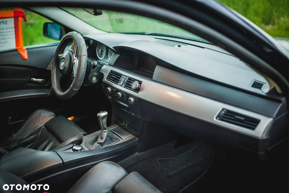 BMW Seria 5 520i - 7