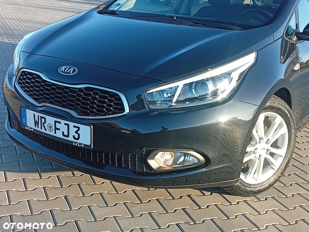 Kia Ceed - 14