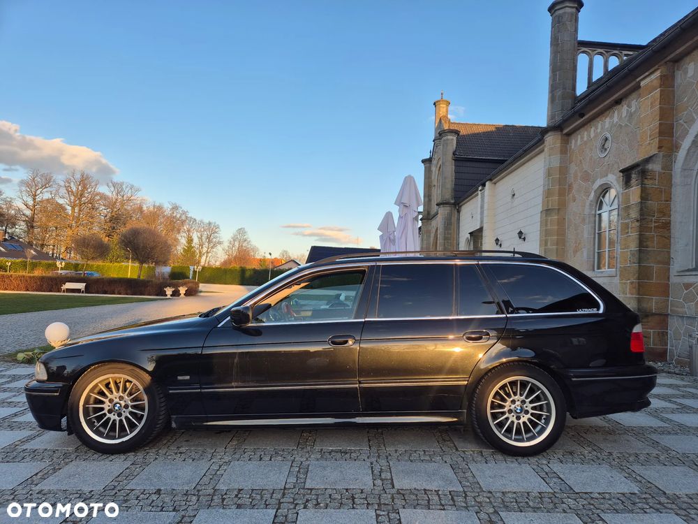 BMW Seria 5 525d Touring Edition Exclusive - 8