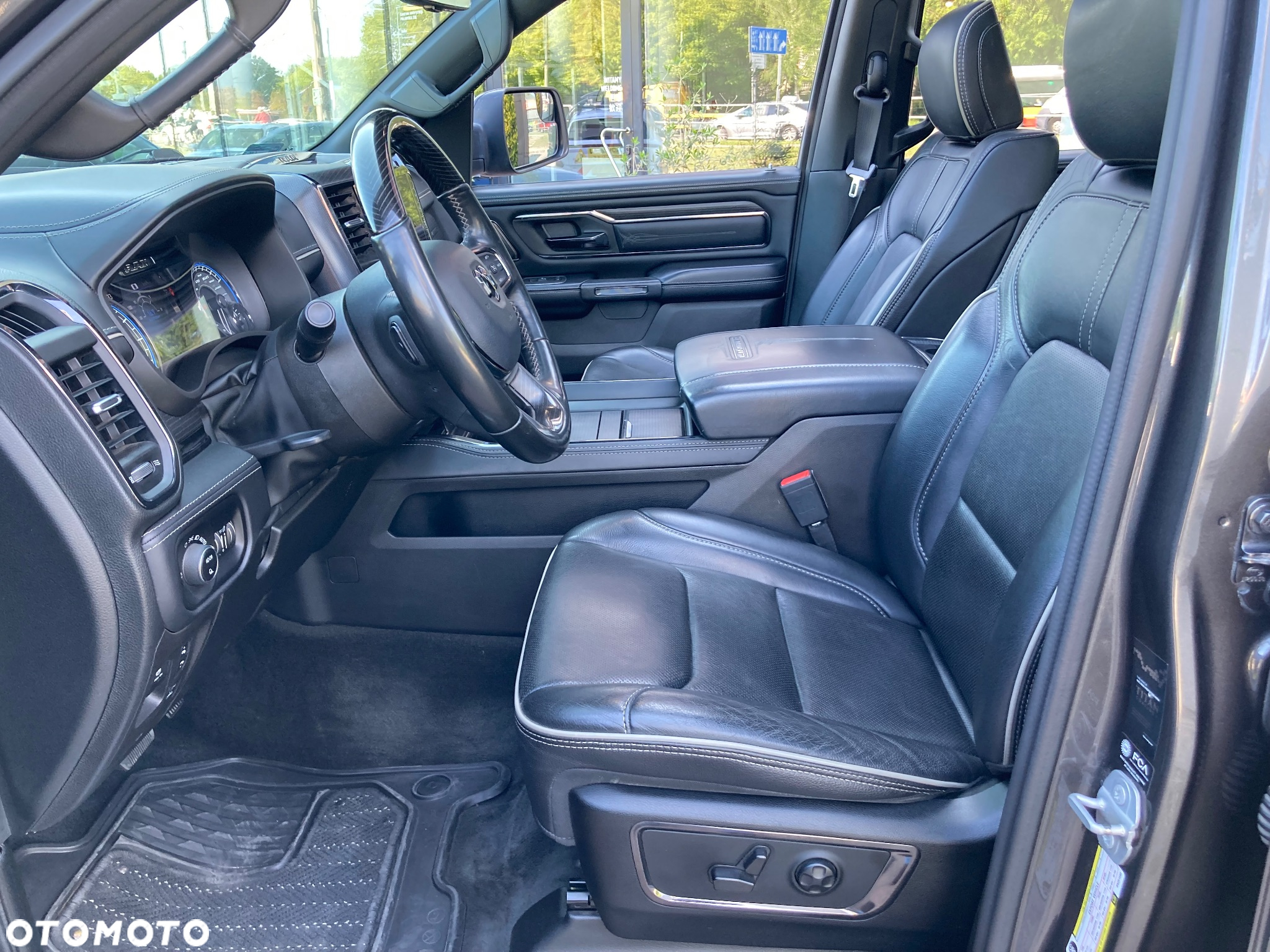 RAM 1500 5.7 Crew Cab Limited - 14