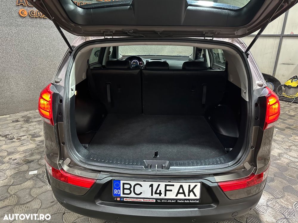 Kia Sportage 2.0 DSL MT 4x4 PREMIUM - 8
