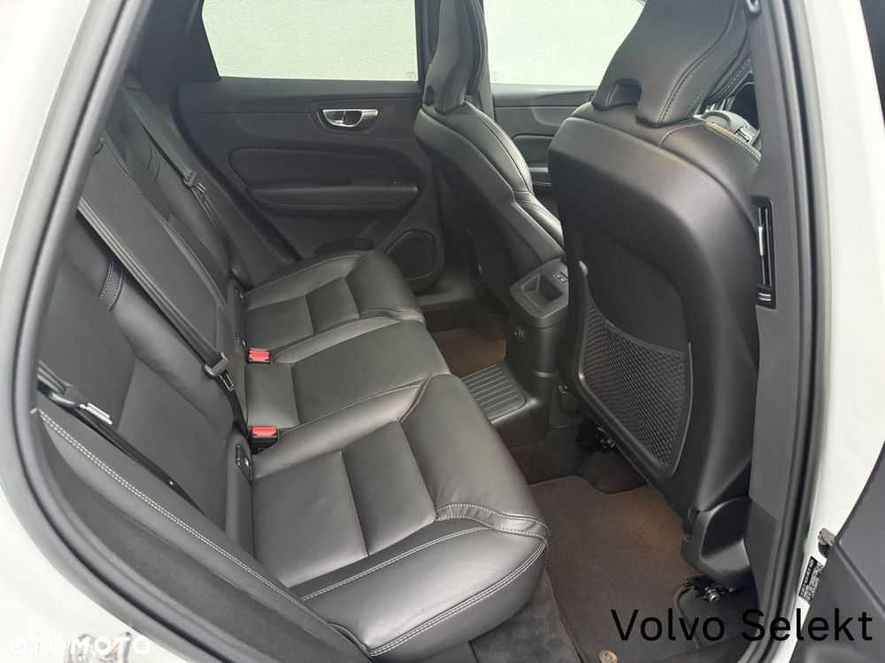 Volvo XC 60 - 33