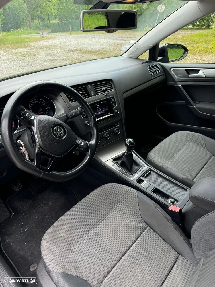 VW Golf 1.6 TDi Highline - 5