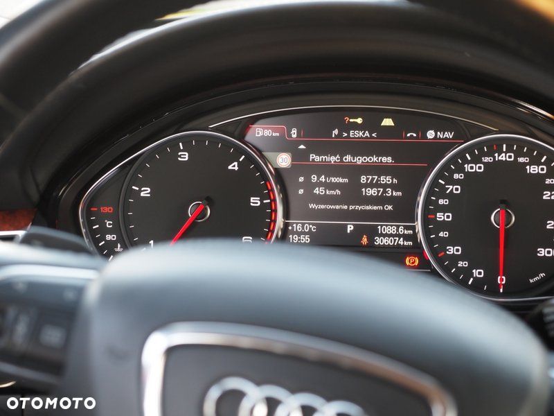 Audi A8 4.2 TDI Quattro - 15