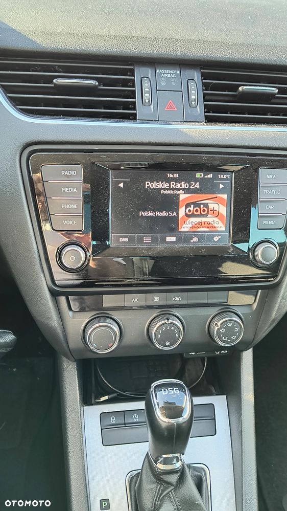 Skoda Octavia ver-2-0-tdi-style-dsg - 6