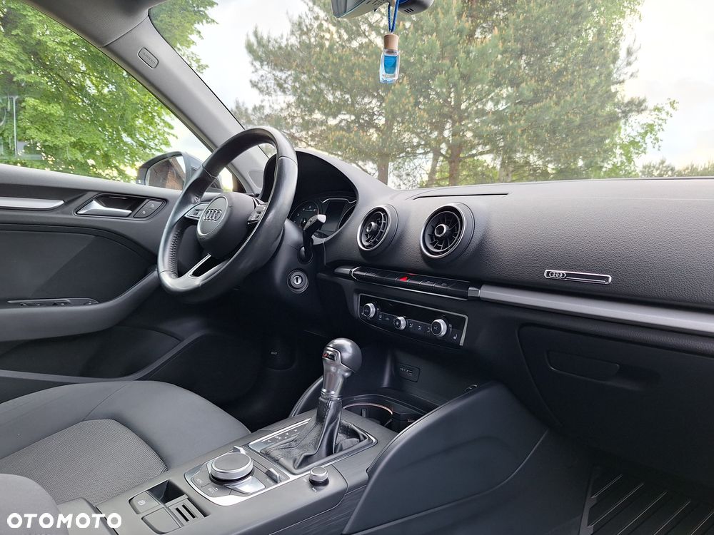 Audi A3 Sportback 35 TFSI S tronic S line - 12