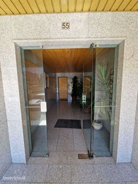Alugo Apartamento T3 mobilidado em Gualtar Braga