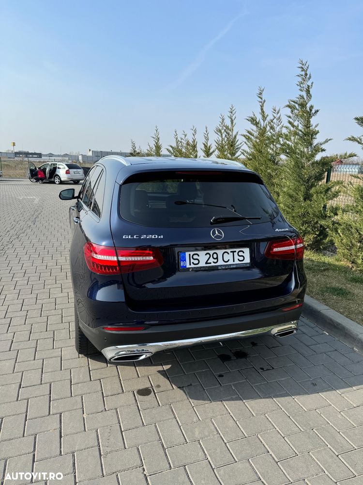 Mercedes-Benz GLC 220 d 4MATIC - 13