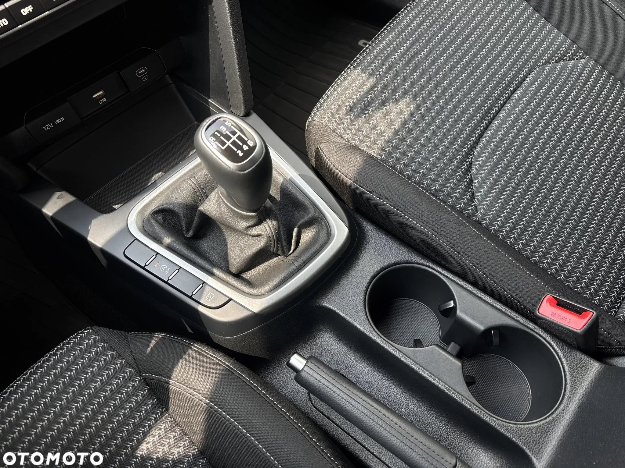 Kia Ceed 1.5 T-GDI M - 7