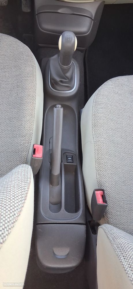 Nissan Micra - 9