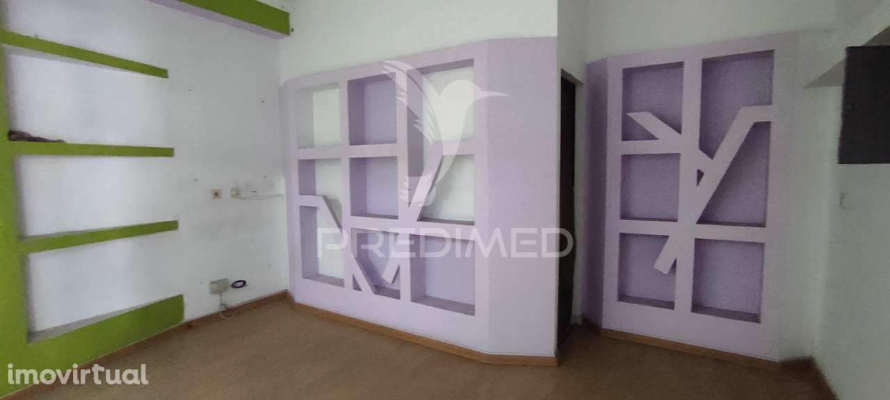 Loja c/ 25m2, Ed. Castelo, Ourém - Grande imagem: 4/9