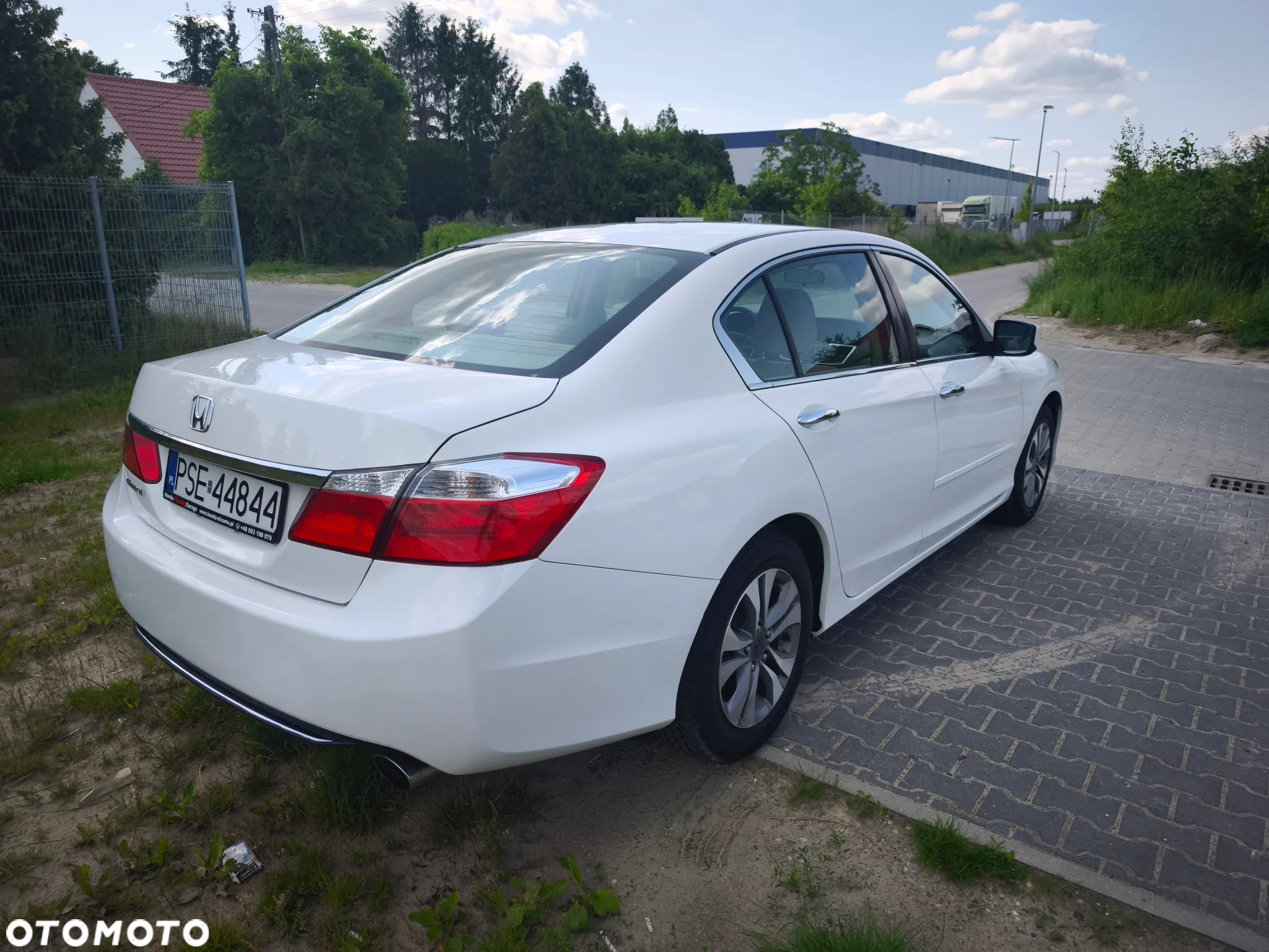 Honda Accord 2.4 LX - 7