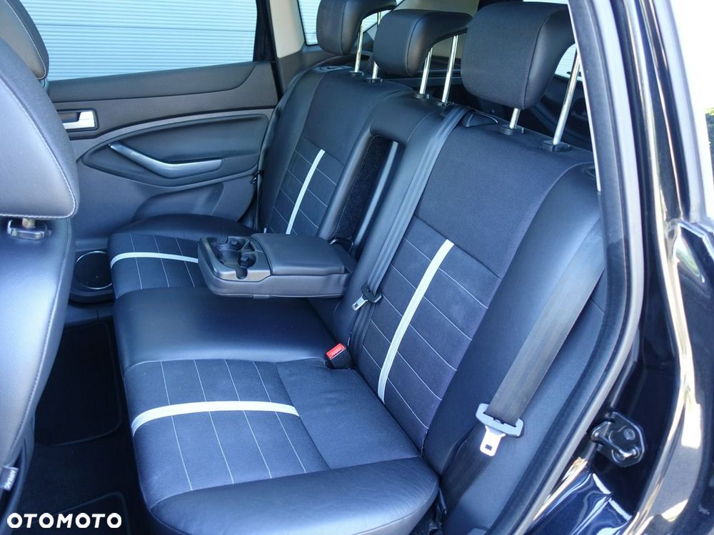 Ford Kuga 2.5 4x4 Titanium - 17